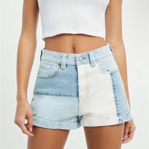 PacSun Hopper Patch Blue-White Denim Color-Block Mom Shorts Women’s Size 23